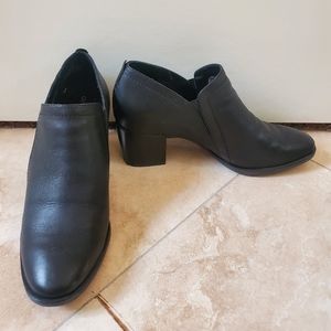 Aetrex ankle boots black size 7.5